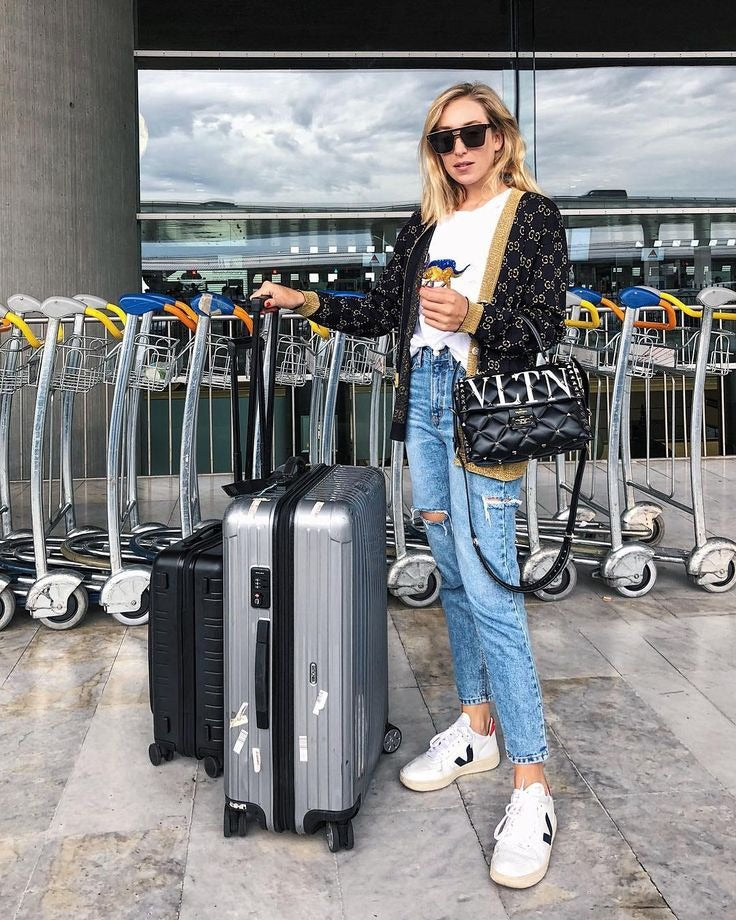 Travel in Style: Fashion Tips for Jet-Setters